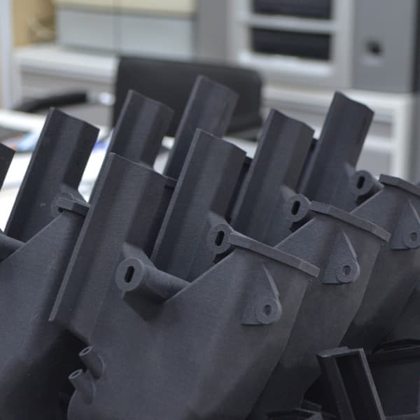 How to Find the Right Plastic Molding Companies Near You