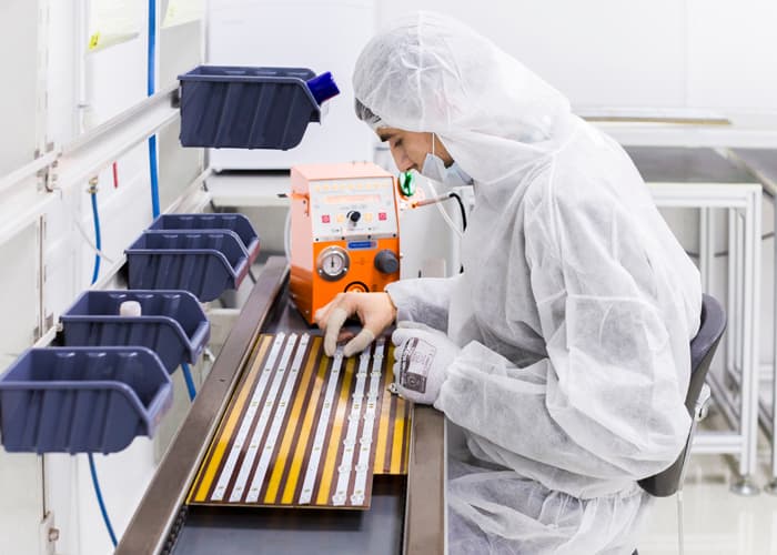 Plastic mold manufacturing